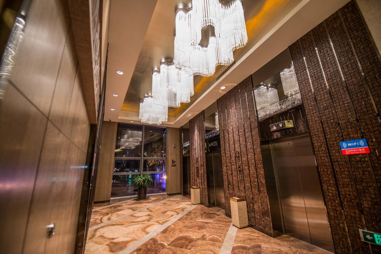 Gleetour Maya Hotel Wuhan Exterior foto